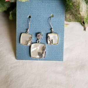 Mother of Pearl silver earring (French wire) and pendant set, #804 - NWOT